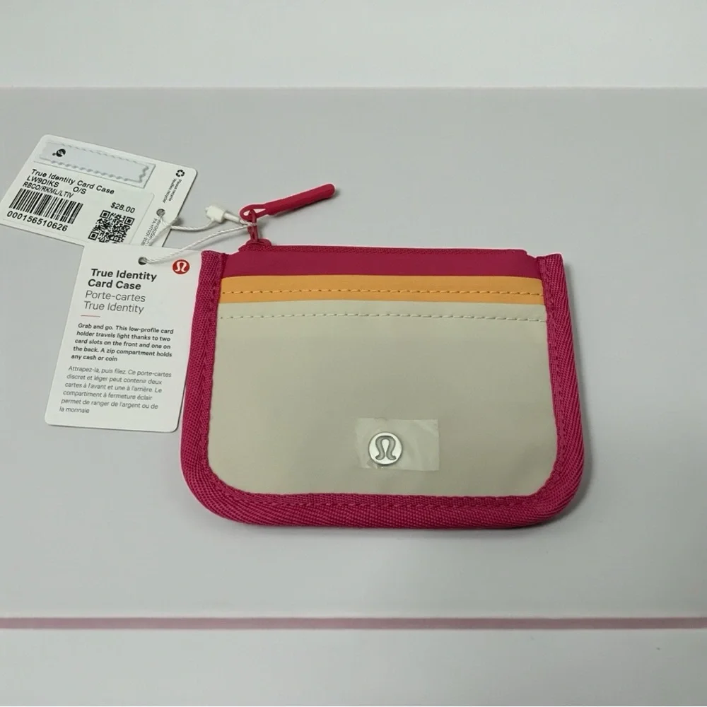 Lululemon True Identity Card Case - Retail $28 - Picture 2 of 6